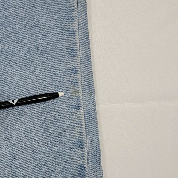 Vintage Levis 550 Jeans Mens 40x30* Blue Relaxed Straight Leg Black Bat Wing Tag - Picture 10 of 12